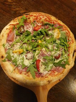Pizza Prosciutto Crudo image