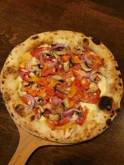 Pizza Taraneasca image