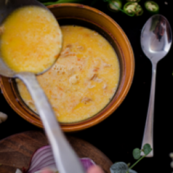 Ciorbă de burtă + smântănă și ardei iute image