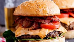 Bacon Cheeseburger image