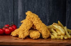 Golden chicken strips + cartofi prăjiți            image