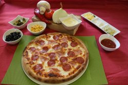 20% reducere: Pizza Prosciutto Salami image