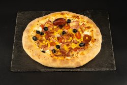 Pizza yummy blat cheesy 45 cm image