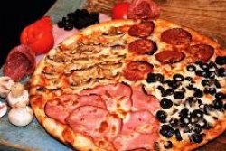 Pizza Quattro Stagioni image