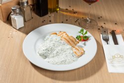 Piept de pui cu sos de mărar ca-n Banat image