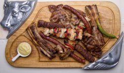 Platou cu produse grill - Precomanda 2 ore image