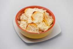 Cartofi gratinati cu mozzarella image