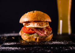 The Egg Angus + suc la alegere image