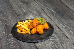 Aripioare picante cu cartofi prăjiți image