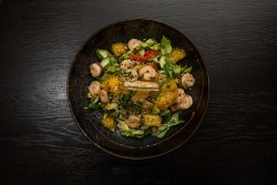 Salată cu Creveti image