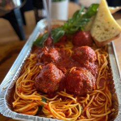 Spaghetti and meatballs image