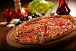 Pizza sârbească image