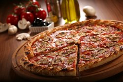 Pizza funghi salami image