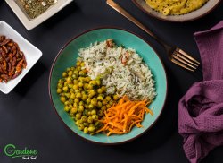 Mâncare de năut cu curry și lapte de cocos image