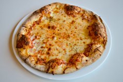 Pizza Margherita image