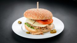 Carnitas Sandwich / Sandwich de Porc (Pulled Pork) image