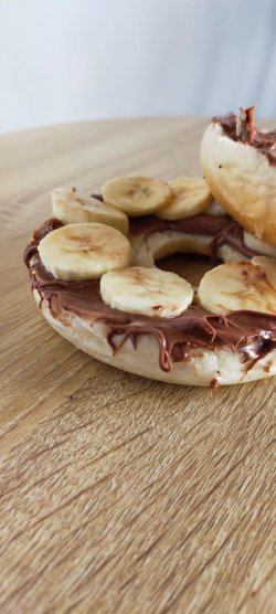 Nutella Bagel and banana  image