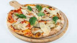 30% reducere: Pizza Parmegiana image
