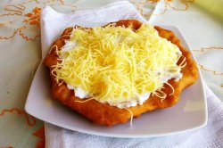 Langoș cu cașcaval image