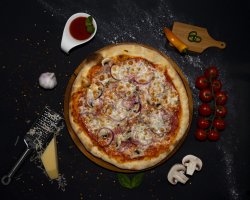 Pizza Tradizionale image