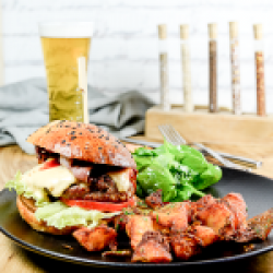 Classic cheeseburger image