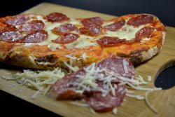 Pinsa Salami image