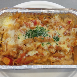 Penne integrale cu fructe de mare, gratinate. image