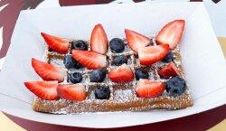 Waffe cu fructe image