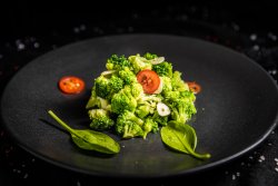 Broccoli cu unt și usturoi image
