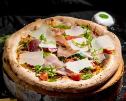 Pizza Prosciutto crudo e rucola image