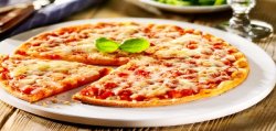 30% REDUCERE: Pizza Margherita image
