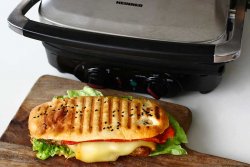 Sandwich cu mici -Meniu image