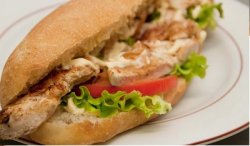 Sandwich șnițel pui - Meniu image