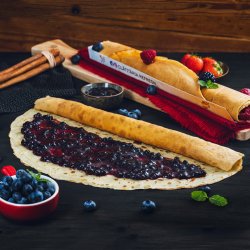 Clătită cu dulceață de afine  image