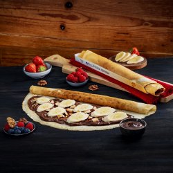 Clătită cu Nutella, banane și biscuiți  image