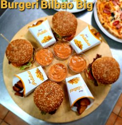 3 burgeri Bilbao Beef + 1 Burger Hot din partea casei image