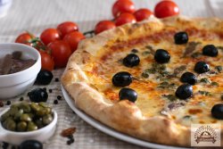 Pizza Siciliana image