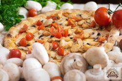 Pizza Al pollo image