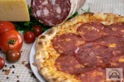 Pizza Fiorentina image