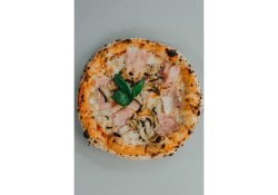 Prosciutto e Funghi image