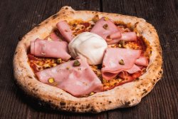Pizza burrata mortadella e pistacchio image