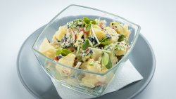 Salată de cartofi cu rucola image