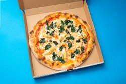 Pizza Carciofi e Spinaci image