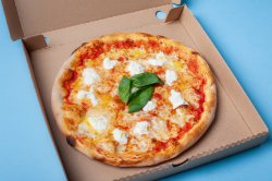 Pizza Margherita Bufala image