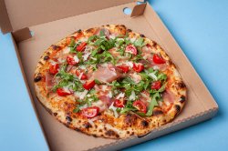 Pizza Prosciutto Crudo e Ruccola image
