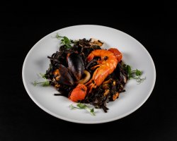 Spagheti con Nero di Sepia frutti di mare image