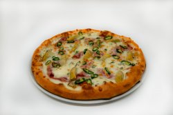 Pizza Romana Piccante image