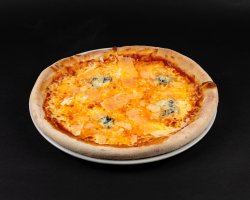 Pizza Quattro formaggi + sos gratuit image