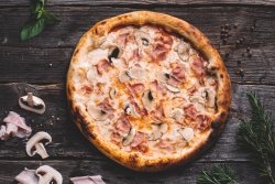 Prosciutto e Funghi image