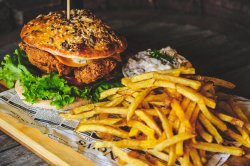 Crunchy Chicken Burger image